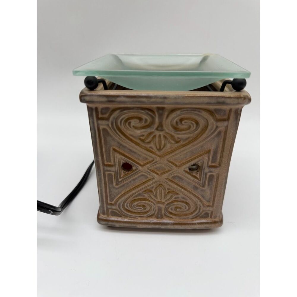 Scentsy Wax Warmer - Picture 3 of 5